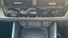 Nissan Qashqai 1.3 DiG-T MH 158 Acenta Premium 5dr Xtronic Petrol Hatchback